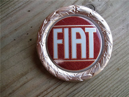 Afbeeldingen van FIAT embleem