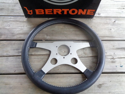 Picture of BERTONE steering wheel, leather, 35 cm, NEW in original box