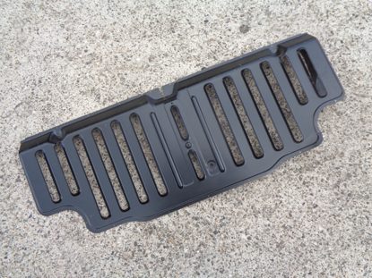 Picture of engine cover rain tray 1500   NEW